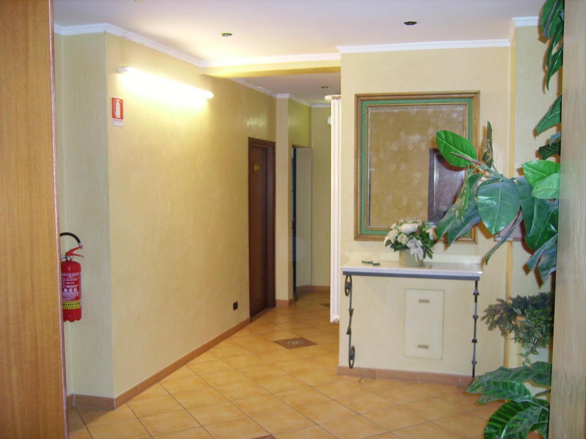 Hotel Fontana Рубиера Екстериор снимка